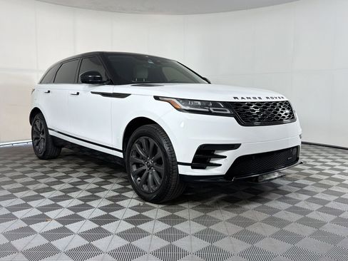 Used 2022 Land Rover Range Rover Velar R-Dynamic S image 7