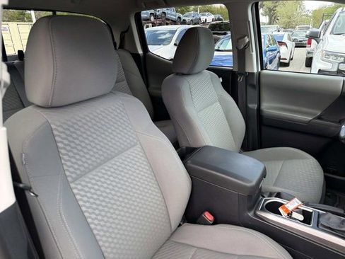 Certified 2023 Toyota Tacoma SR5 w/ Technology Package image 18