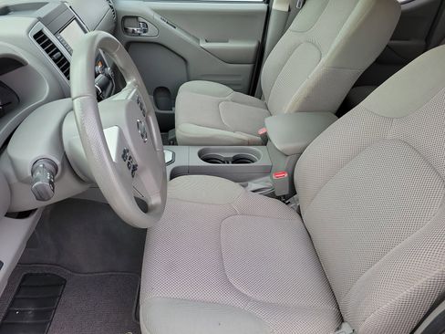 Used 2021 Nissan Frontier SV image 9