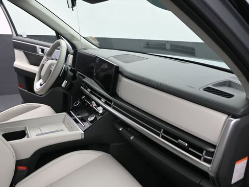 Used 2024 Hyundai Santa Fe SEL image 31