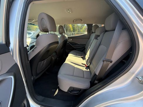 Used 2018 Hyundai Santa Fe Sport image 12