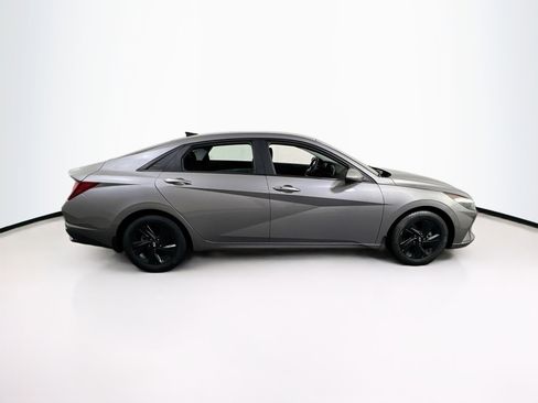 Used 2023 Hyundai Elantra SEL FWD image 4