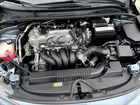 Used 2021 Toyota Corolla LE image 31