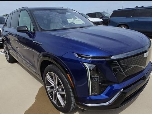 Used 2026 Cadillac Vistiq Sport AWD/4WD image 1