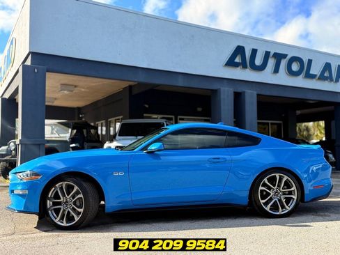 Used 2022 Ford Mustang GT Premium RWD image 3