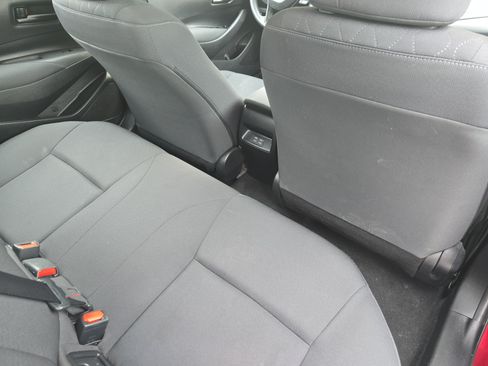 Used 2024 Toyota Corolla LE FWD image 11
