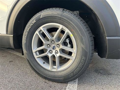 New 2026 Ford Explorer Active image 4