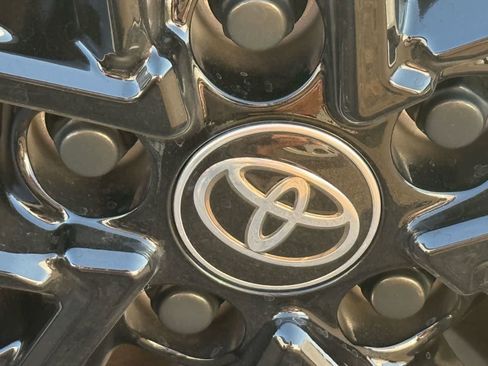 New 2025 Toyota Camry SE FWD image 9