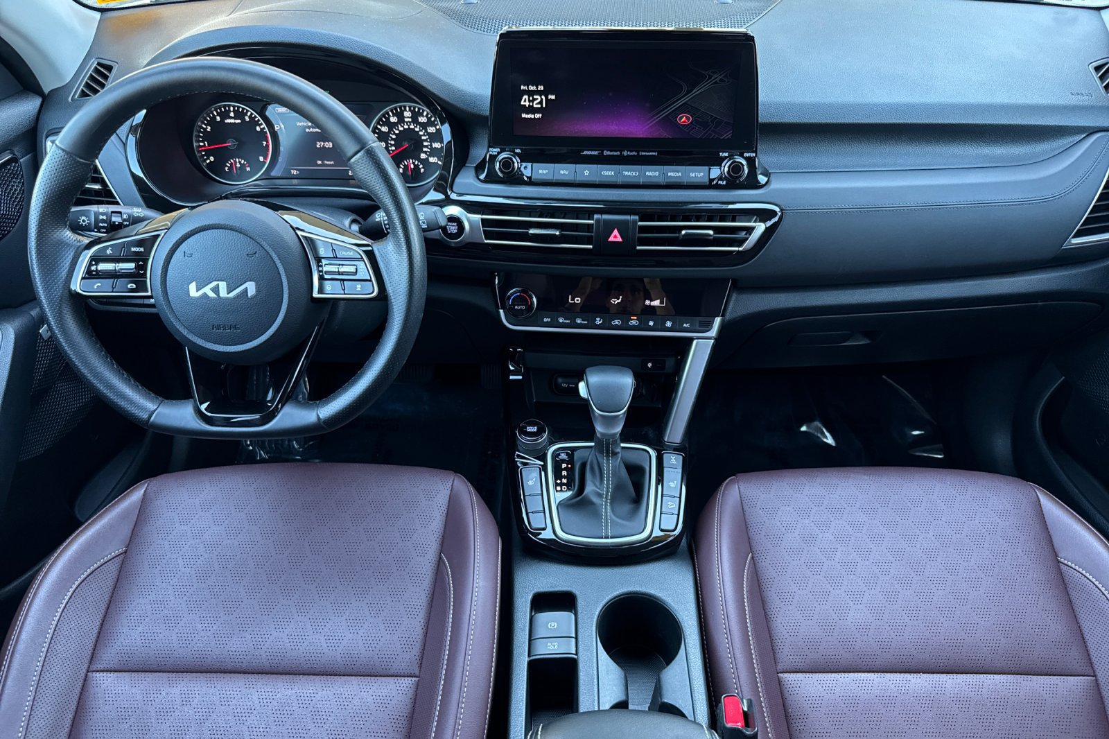 Used 2023 Kia Seltos SX w/ SX Sunroof Package AWD/4WD image 16