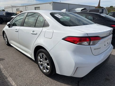 Used 2024 Toyota Corolla LE image 8