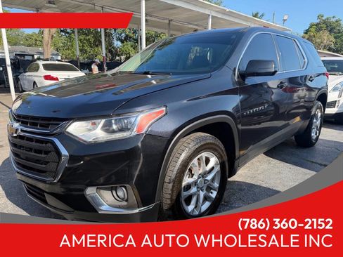 Used 2018 Chevrolet Traverse LS FWD image 1
