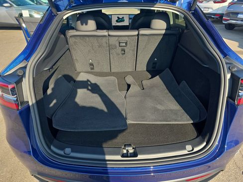 Used 2025 Tesla Model Y Long Range RWD image 20