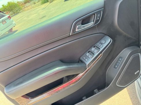 Used 2018 Chevrolet Tahoe LT RWD image 11