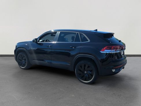 New 2026 Volkswagen Atlas Cross Sport SE image 3