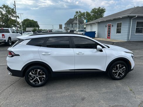 Used 2025 Kia Sportage EX w/ Premium Package AWD/4WD image 8