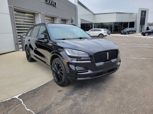 Certified 2023 Lincoln Aviator Reserve w/ Equipment Group 201A image 14