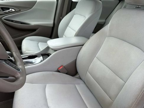 Used 2022 Chevrolet Malibu LS FWD image 16