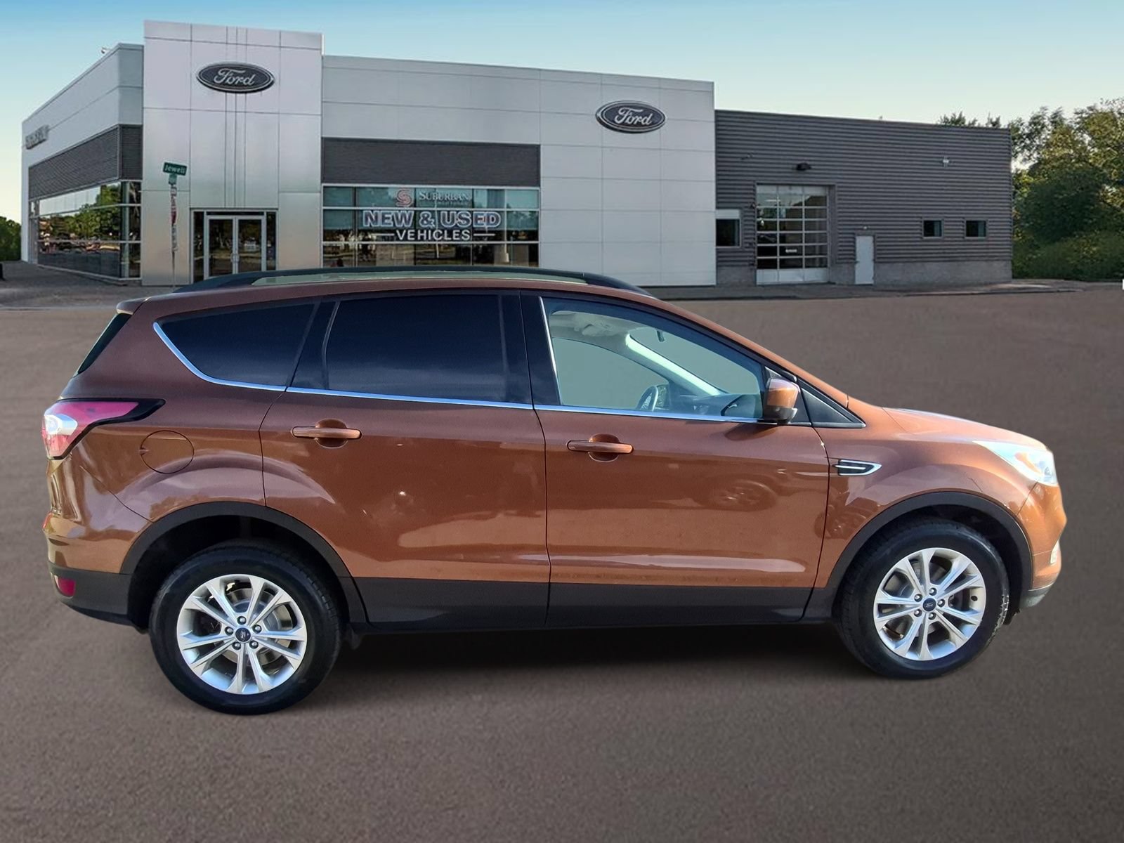 Used 2017 Ford Escape SE w/ SE Leather Comfort Package AWD/4WD image 10