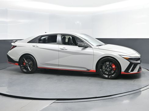 New 2025 Hyundai Elantra N image 2