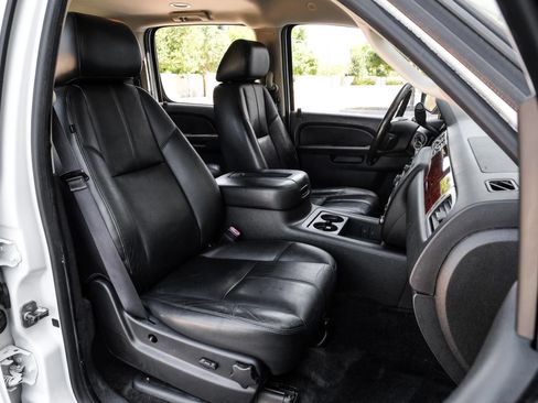 Used 2014 GMC Yukon XL SLT w/ Texas Edition RWD image 38