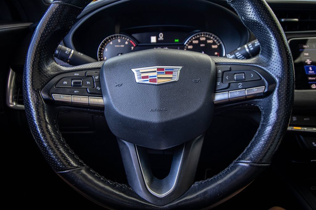Used 2020 Cadillac XT4 Sport AWD/4WD image 35
