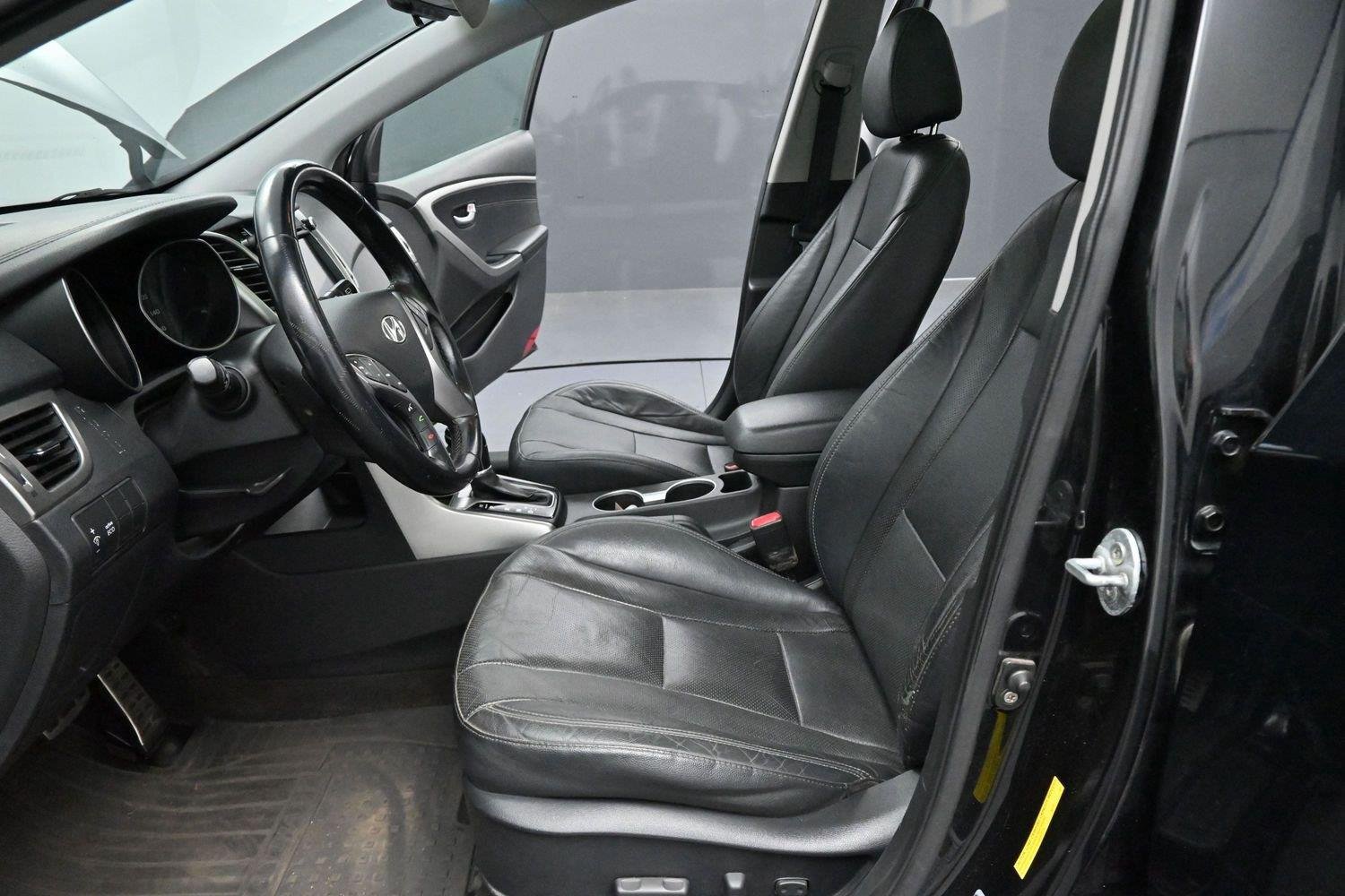 Used 2013 Hyundai Elantra GT w/ Style Pkg FWD image 11