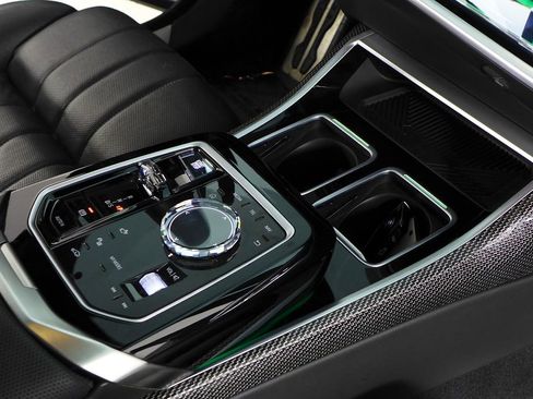 Used 2023 BMW 740i w/ Parking Assistance Package image 15