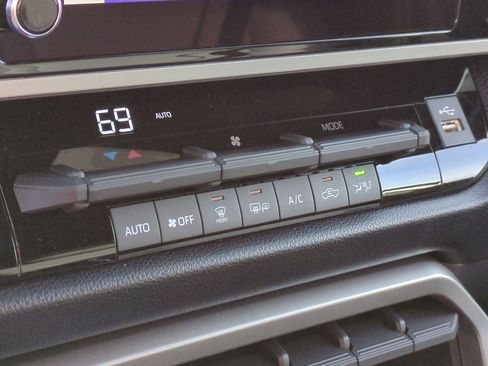 New 2026 Toyota Tundra SR5 image 13