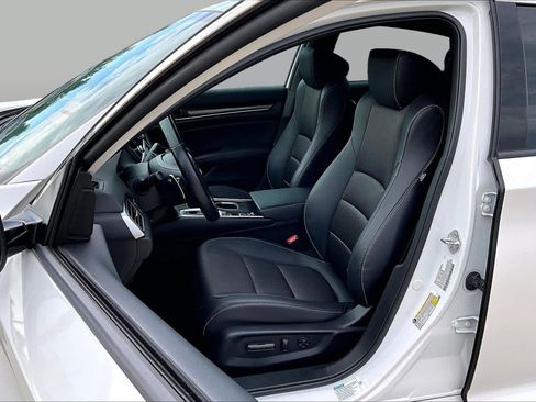 Used 2022 Honda Accord Sport image 6
