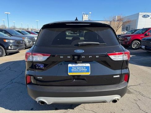 Used 2020 Ford Escape SE image 5