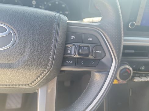 Used 2025 Toyota 4Runner TRD Off-Road AWD/4WD image 19
