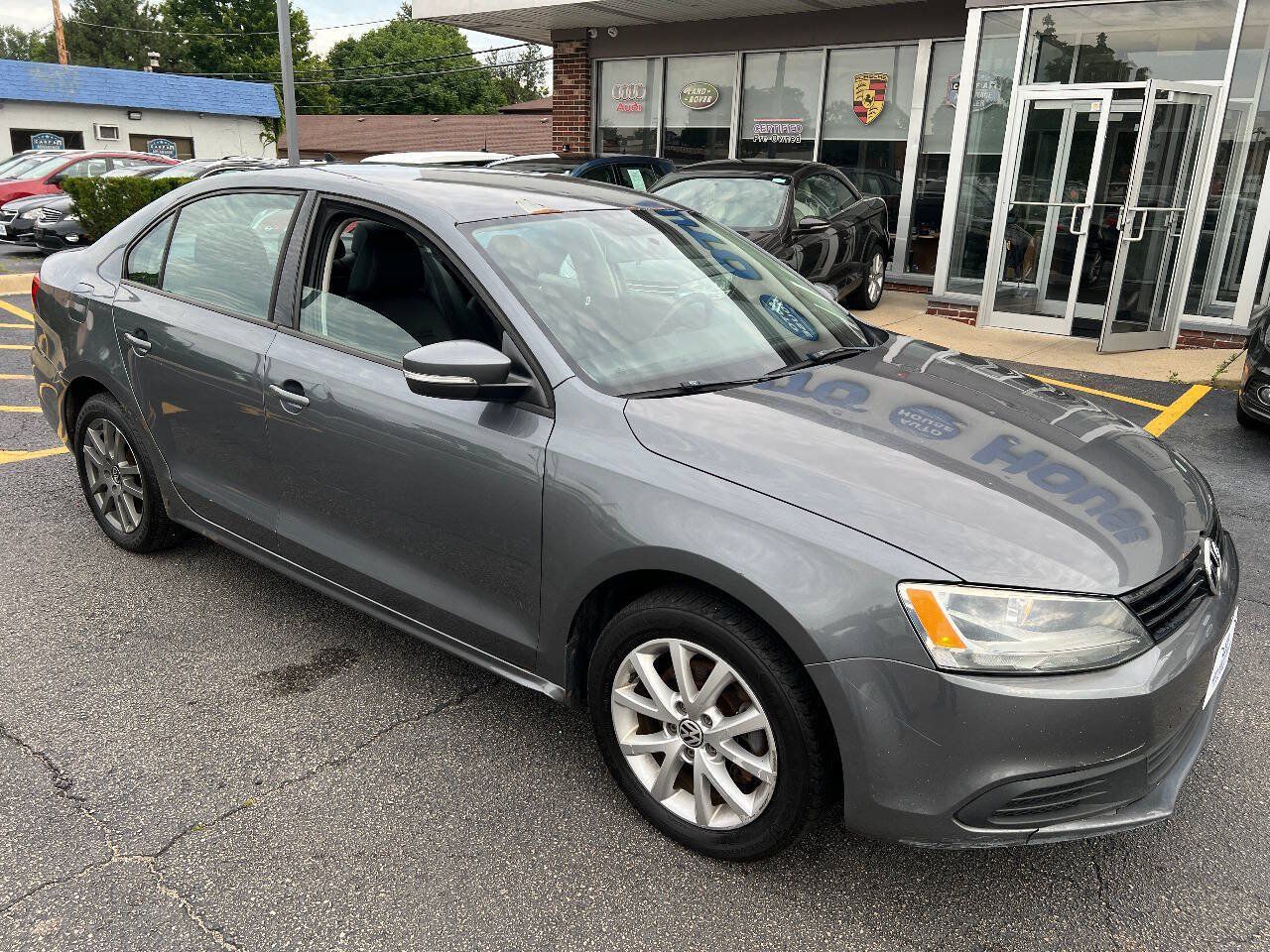 Used 2012 Volkswagen Jetta SE FWD image 4