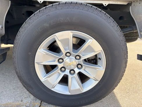 Used 2021 Chevrolet Silverado 1500 LT image 28