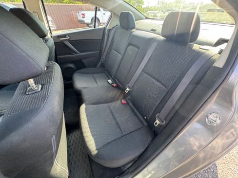 Used 2013 MAZDA MAZDA3 i Touring image 14