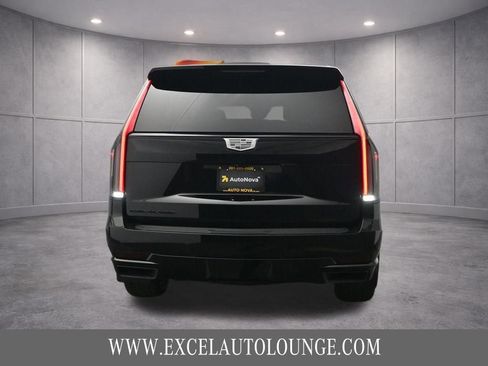 Used 2022 Cadillac Escalade Sport w/ Touring Package AWD/4WD image 7