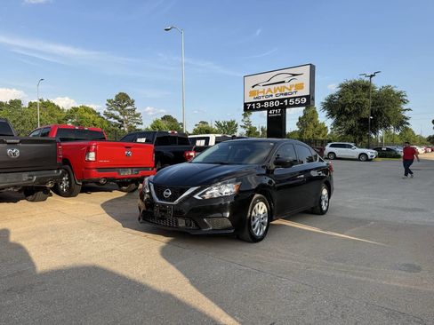 Used 2018 Nissan Sentra SV FWD image 41