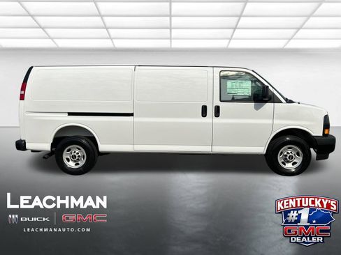 New 2026 GMC Savana 3500 Work Van 3D Extended Cargo Van image 2