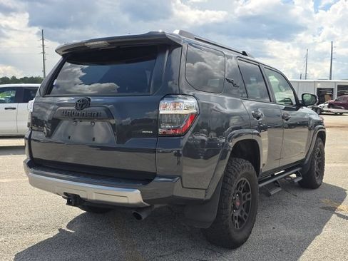 Used 2024 Toyota 4Runner TRD Off-Road Premium w/ Off Road Premium Plus Package AWD/4WD image 5