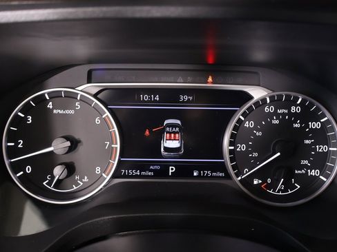 Used 2023 Nissan Rogue SV image 4