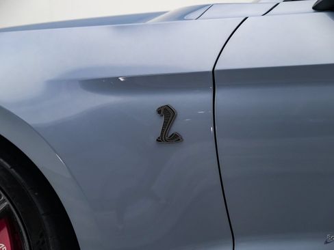 Used 2022 Ford Mustang Shelby GT500 w/ Carbon Fiber Track Pack RWD image 31