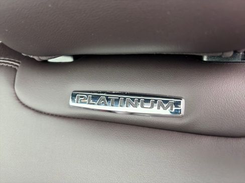 Used 2025 Ford Explorer Platinum image 20