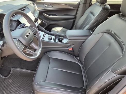 New 2026 Jeep Grand Cherokee L Limited w/ Limited Altitude Package AWD/4WD image 22