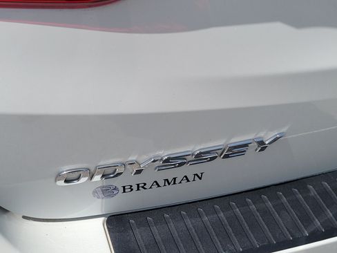 Certified 2023 Honda Odyssey Sport image 5