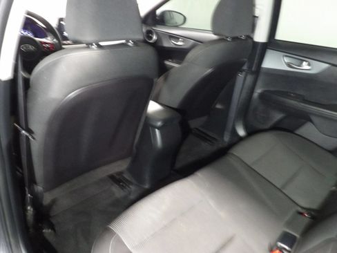 Used 2021 Kia Forte LXS FWD image 10