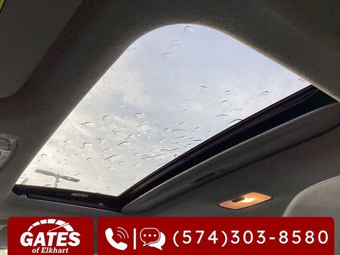 Used 2025 Hyundai Elantra SEL FWD image 4