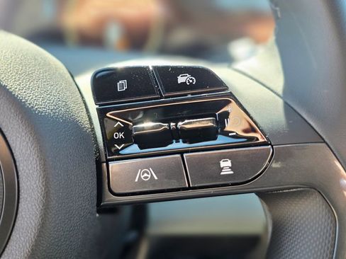 New 2026 Hyundai Elantra Limited FWD image 23