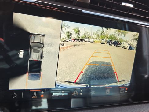 Certified 2024 GMC Sierra 1500 AT4 w/ Technology Package AWD/4WD image 26