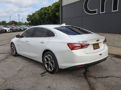 Used 2021 Chevrolet Malibu LT FWD image 6