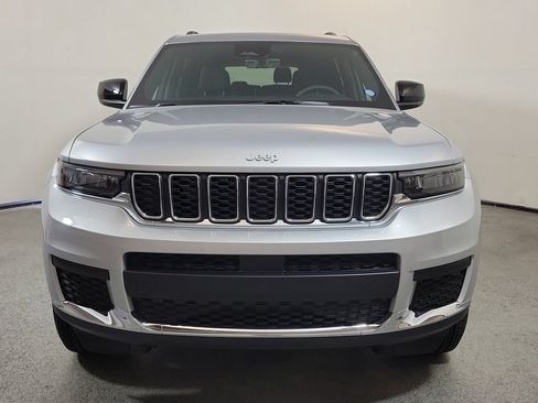Used 2025 Jeep Grand Cherokee L Laredo w/ Luxury Tech Group I AWD/4WD image 2