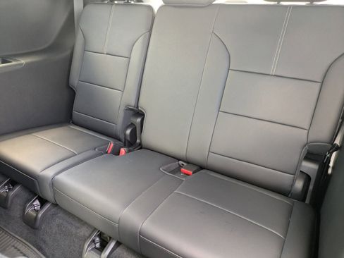 New 2025 GMC Acadia Elevation w/ Elevation Premium Package image 24